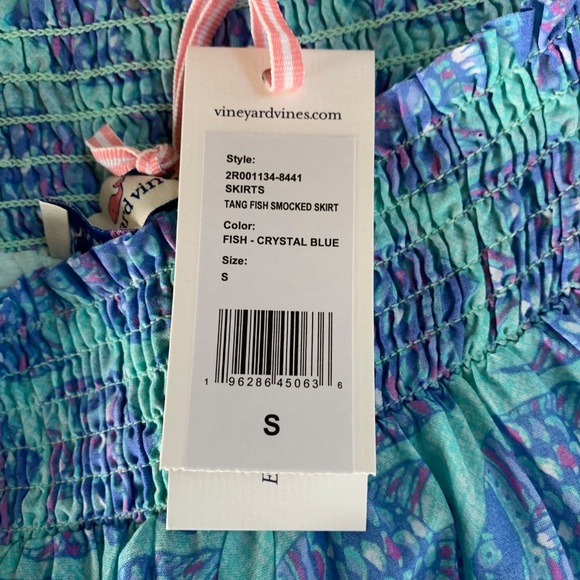 Vineyard Vines Blue Tang Fish Smocked Ruffles Mini Skirt S NWT - Picture 4 of 8